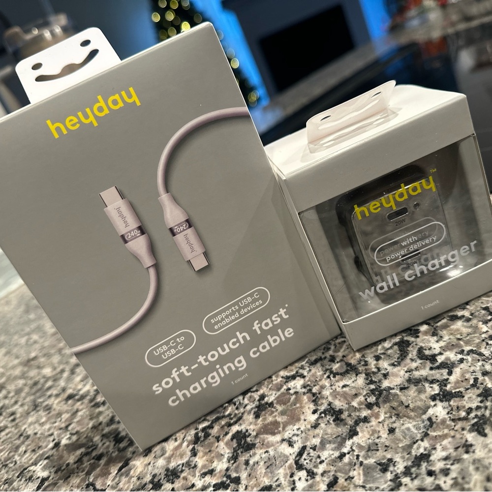 Heyday Soft-Touch Fast Charging Cable and Wall Charger - Light Purple
